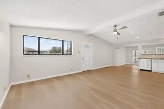 305 Moon Street NE Living Room