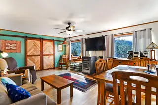 87 Redondo Road Living Room