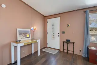 3 Glacier Lane Living Room