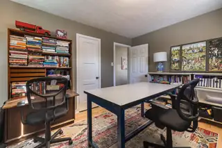 905 Madeira Drive SE Home Office