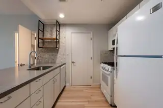 702 Broadway Boulevard SE 8 Kitchen