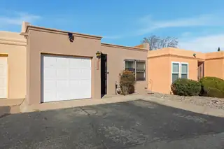5005 La Fiesta Drive NE, Albuquerque