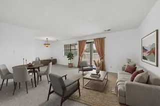 823 Country Club Drive SE APT 1B Living Room