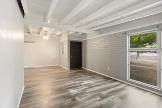 1115 Morris Street NE Living Room