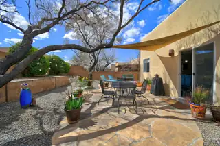 1512 Calle Sonrisa NE Patio