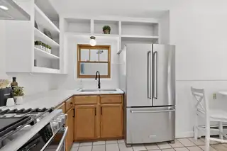 324 Wellesley Drive SE Kitchen