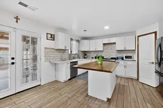 7800 Rainwater Road SW Kitchen