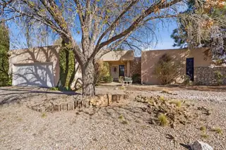 6908 Wildwood Court NE, Albuquerque