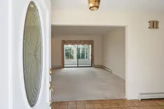 6908 Wildwood Court NE Living Room