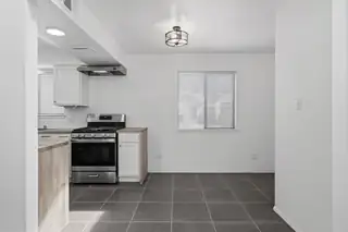 725 Barelas Court SW Kitchen