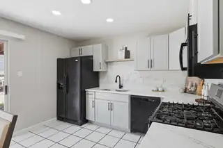 2309 Desert Springs Drive SW Kitchen