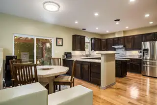 6605 Beau Chene NE Kitchen