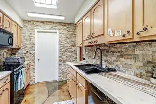 5 Calle Sol Se Mete NW Kitchen