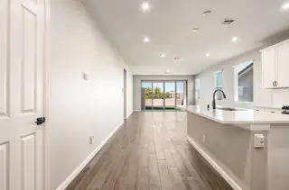 3305 Wolf Tail Loop NE Kitchen