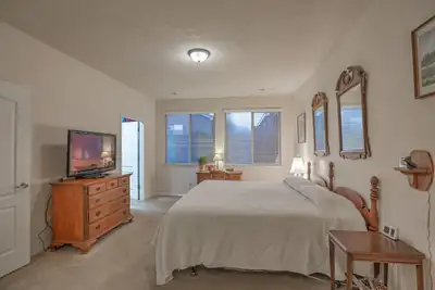 929 Evening Primrose Lane, Bernalillo, NM 87004 Bedroom