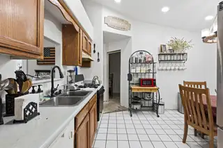 1121 Willow Court SE Kitchen