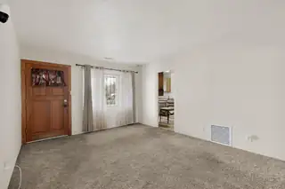 2941 Adams Street NE Living Room