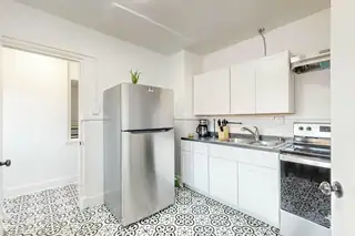 3106 Monte Vista Boulevard NE Kitchen