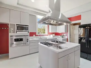 216 9th Street NW Kitchen