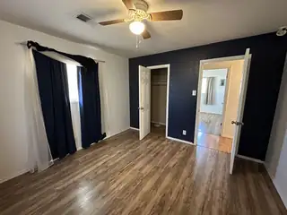 6209 Sunset Gardens Road SW Bedroom