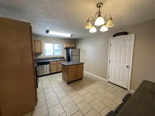 6209 Sunset Gardens Road SW Kitchen