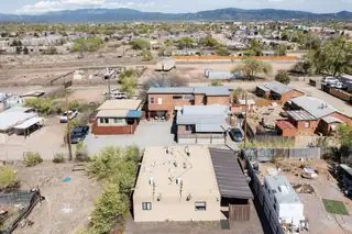 3327 Caminito Quintana 