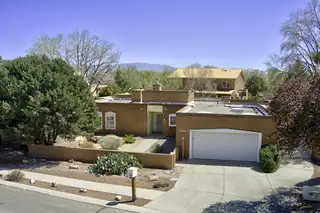 2908 El Toboso Drive NW, Albuquerque