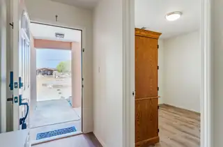 524 10th Avenue NE Exterior Front