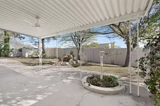 8900 Lagrima De Oro Road NE Patio