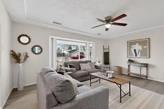 8900 Lagrima De Oro Road NE Living Room