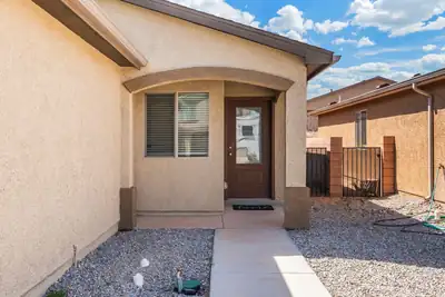 480 Chafey Drive SW, Los Lunas, NM 87031 Exterior Front