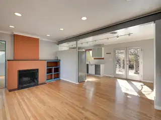 2920 Santa Clara Avenue SE Living Room