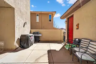 7115 Las Nutrias Road NW Patio