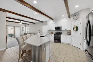 4029 Paseo Vista Place NE Kitchen