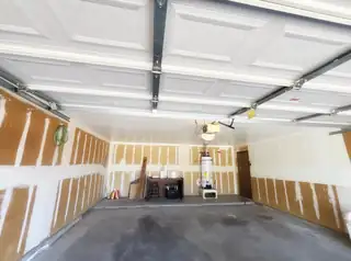 8200 Loma Del Norte Road NE Garage