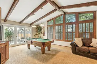 9801 Greenbrier Road NE Living Room