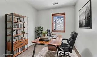 688 Lakeview Circle SE Home Office