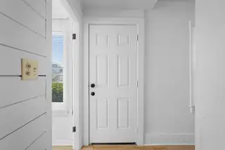 412 Harvard Drive SE 