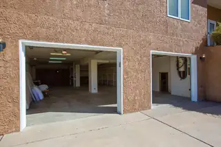 14325 Skyline Road NE Garage