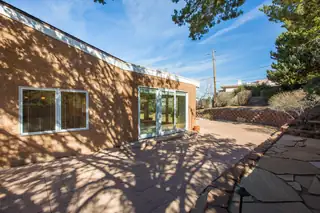 14325 Skyline Road NE Patio