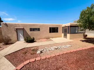 3336 Betts Drive NE Exterior Front