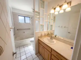 3336 Betts Drive NE Bathroom