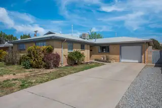 2016 Cagua Drive NE, Albuquerque