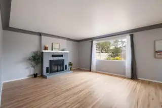 2016 Cagua Drive NE Living Room