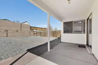 1621 Jane Place NE Patio