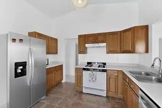 10811 Roan Avenue SW Kitchen