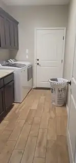 2621 Firewheel Avenue SW Laundry Room