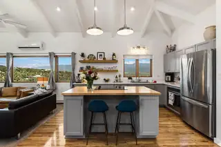 75 Canyon Road Kitchen
