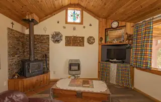 15 Victoria Court Living Room