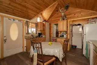 15 Victoria Court Dining Room